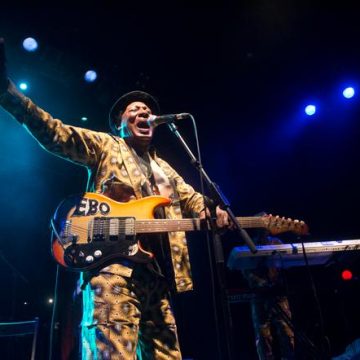 Ebo Taylor, pionnier du highlife et figure emblématique de la musique ghanéenne, s’éteint à 90 ans
