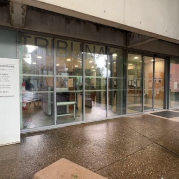 Procès de Guillaume B. accusé de violences sur sa compagne