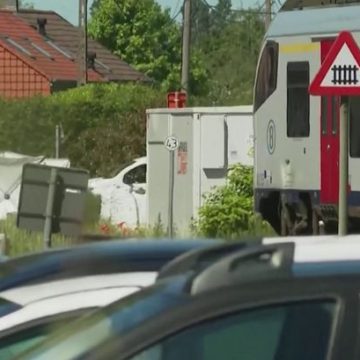 Collision tragique entre un train et un car scolaire en Belgique