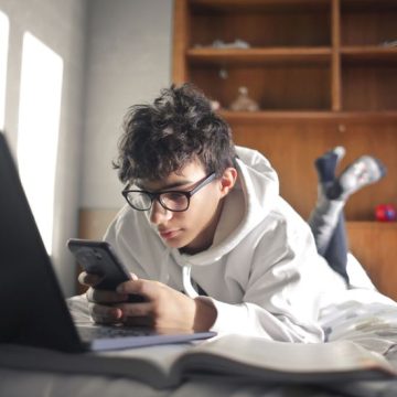 Les Mécanismes Complexes de l’Addiction aux Écrans