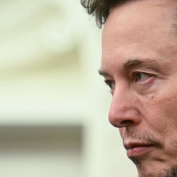 Elon Musk injure des magistrats français sur X et est visé par une enquête judiciaire