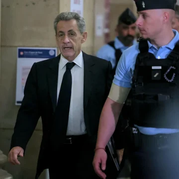 Défense de Claude Guéant face aux accusations de Nicolas Sarkozy