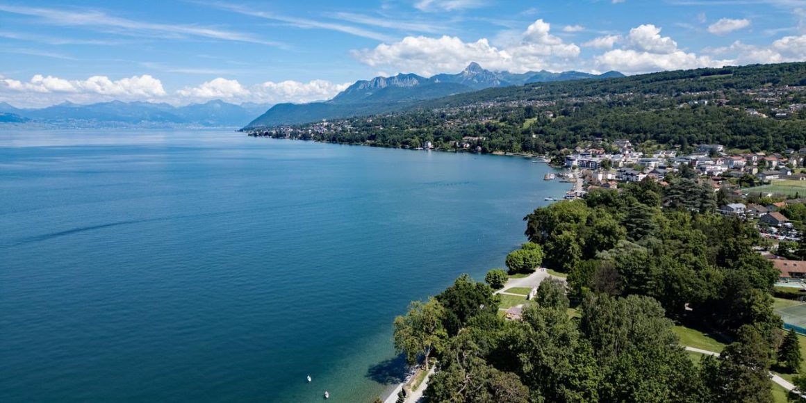 Voyager à vélo au bord du Léman