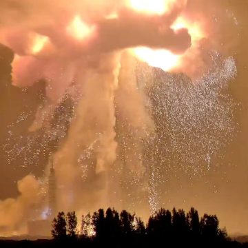 Une explosion spectaculaire de la fusée New Glenn à Cap Canaveral
