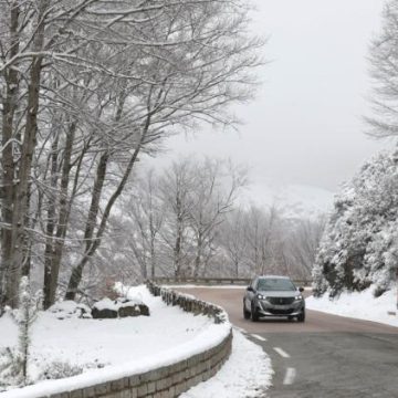 Une surprenante vague de neige au cœur du printemps en France