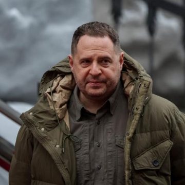 Scandale de corruption en Ukraine : l’ancien chef de l’administration présidentielle soupçonné