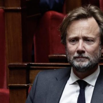 Désaccord profond au sein du Parti socialiste : Boris Vallaud quitte la direction