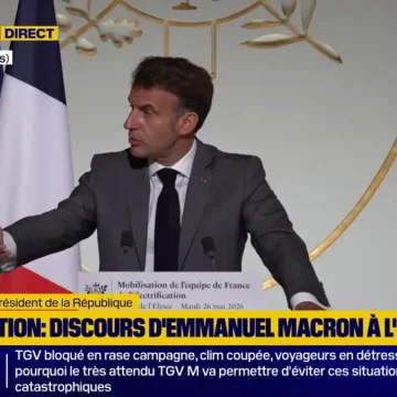 Emmanuel Macron sur l’électrification