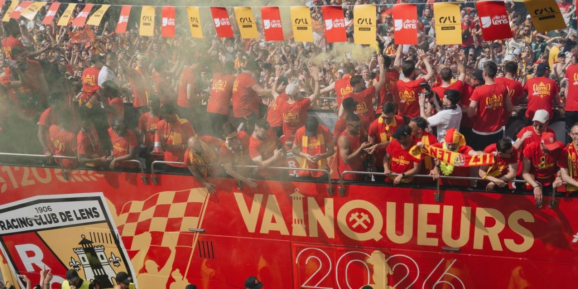La victoire du RC Lens en Coupe de France: célébrations et émotions à Lens