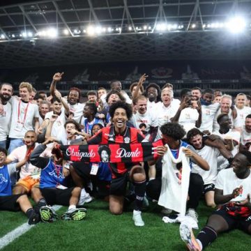L’OGC Nice Sauve sa Place en Ligue 1 avec une Victoire Convaincante contre l’ASSE