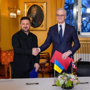 Zelensky Défend l’Expertise Ukrainienne en Sécurité Aérienne