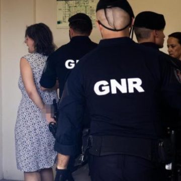 Deux enfants retrouvés seuls au Portugal rentrent en France