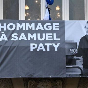 La proposition de panthéoniser Samuel Paty suscite un large soutien