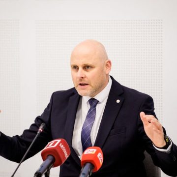 Nouveau gouvernement en Lettonie sous Andris Kulbergs