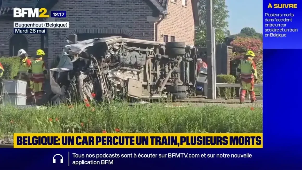 Accident tragique en Belgique : un car scolaire heurté par un train