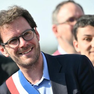 Le Parti Socialiste face à des défis internes et politiques