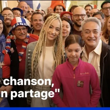 Monroe rencontre ses fans à l’ambassade de France en Autriche