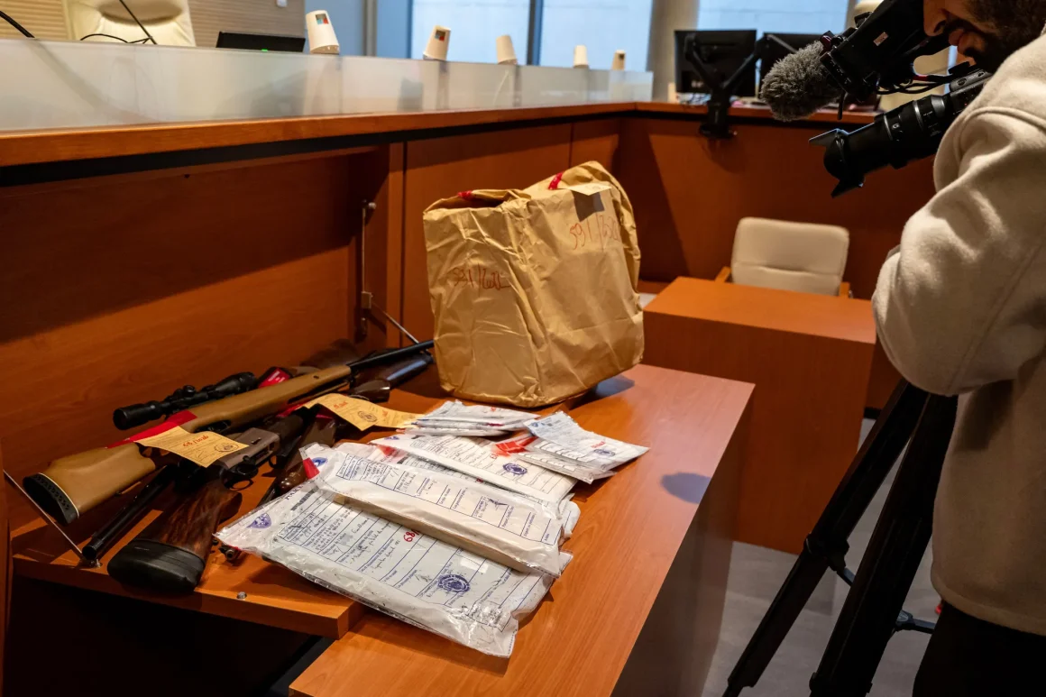Procès à Digne-les-Bains: un homme accusé de violences refuse de reconnaître la souffrance de sa compagne