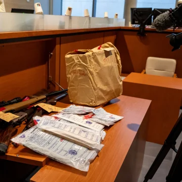Procès à Digne-les-Bains: un homme accusé de violences refuse de reconnaître la souffrance de sa compagne