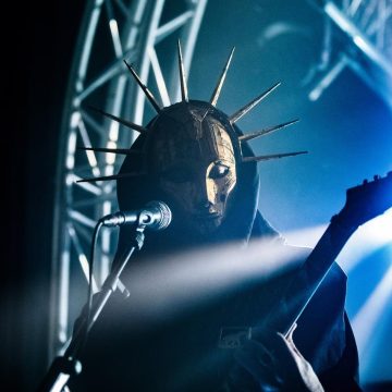 Pourquoi les groupes de metal adorent-ils les masques ?