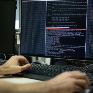 Les risques cybernétiques liés à l’intégration croissante de l’IA
