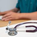 Le remède aux déserts médicaux fonctionne-t-il enfin ?