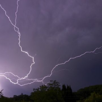 08c4b127-a703-45d3-9dba-0ca543421f2a Orages violents en Hauts-de-France : dégâts et baisse des températures