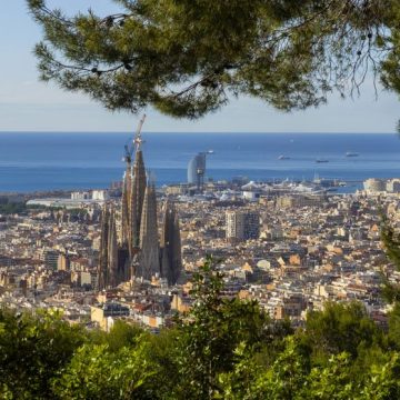 La Sagrada Familia : Symbole de Barcelone
