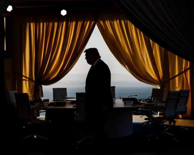 0d530e8f-d781-4a24-9686-836c01842254 Donald Trump invité à dîner à Versailles par Emmanuel Macron