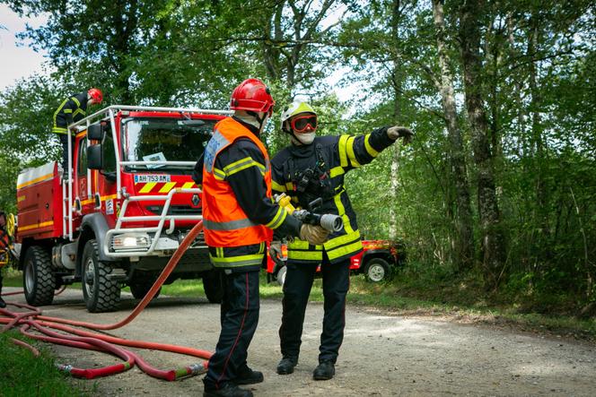 1184b023-c468-441b-b87f-95fd10afb68f Préparation des Pompiers à la Forêt École en France