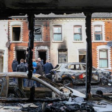 Violences Racistes en Irlande du Nord Après une Agression