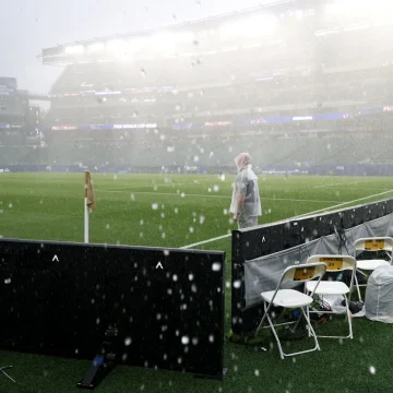 177f3535-cfc0-4b51-a83e-2aa10e881208 Les Bleus se qualifient pour les 16e de finale malgré une interruption due à l’orage