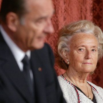 ELYSEE-DECORATIONS Mort de Bernadette Chirac, la « femme de » devenue femme d’État