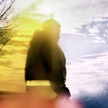 Critique de “Dieu.0” par Sigridur Hagalin Björnsdottir