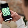 Les enjeux de l’addiction aux échecs en ligne en France