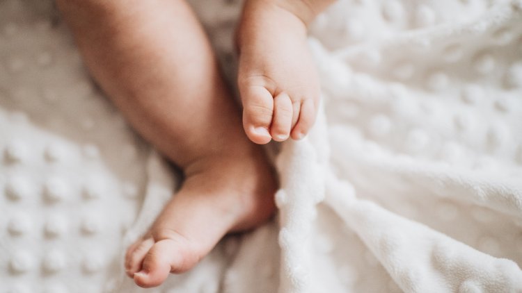 29577e30-9f3a-4693-97cf-e053f19ffeb4 Reconnaître les Symptômes de Déshydratation chez les Bébés pendant la Canicule