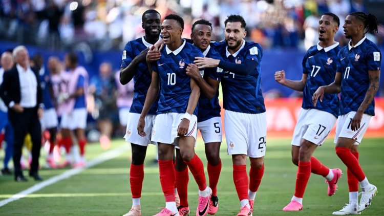 2b2a6e1f-e836-4c02-9e4d-596cf00a534f Les Bleus réussissent leur entrée en Coupe du monde