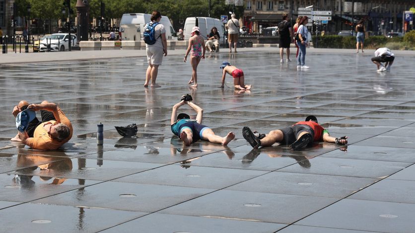 Fortes chaleurs et canicule à Bordeaux Météorolgie Soixante départements placés en vigilance orange canicule