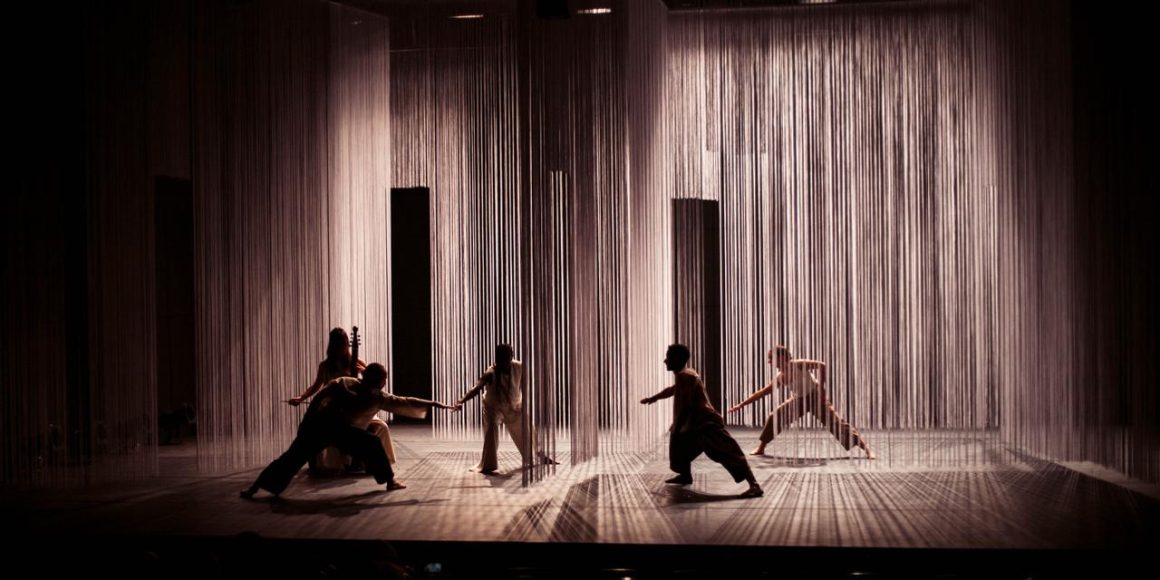 Les Danses Traditionnelles Inspirent la Scène Contemporaine