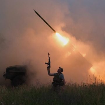 Les attaques de drones en Ukraine et en Russie se multiplient