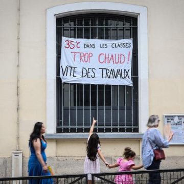 La réaction face aux vagues de chaleur dans les écoles françaises