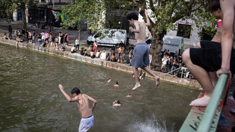 375abe05-00d9-40ec-b4be-e1cff2abc895 Encadrement de la baignade dans les canaux parisiens: Une initiative discutée au Conseil de Paris