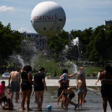 37de43d7-3f84-4239-a801-1e62b99439f4 La France confrontée à une canicule persistante