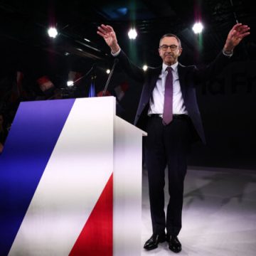 Impostures et controverses entourant Thomas Lilti et les scénaristes de la série Hippocrate