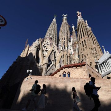 La Sagrada Família et sa relation complexe avec Barcelone