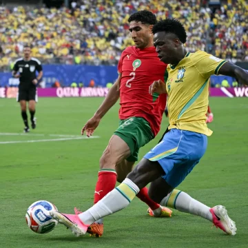 Le Brésil et le Maroc en tête de leur groupe au Mondial de football