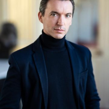 Clément Hervieu-Léger : Une Nouvelle Vision pour la Comédie-Française