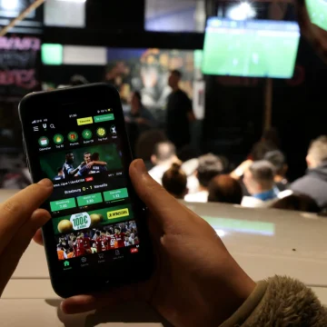 Refus des chaînes de télé de diffuser un spot sur les dangers des paris sportifs