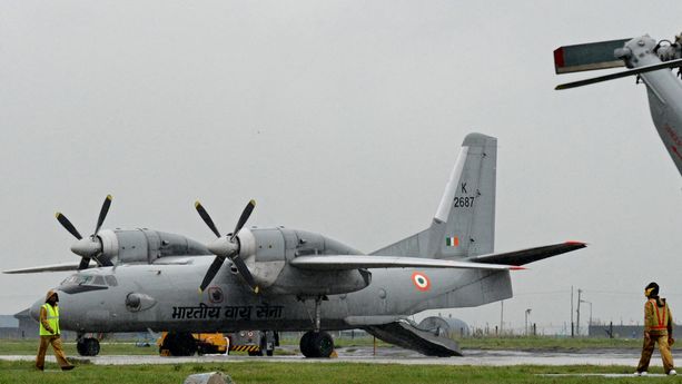 INDIA-KASHMIR-FLOOD Crash d’un avion militaire en Inde