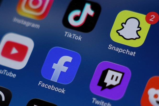 6a1ae36c-199e-48b4-abb8-b50a9fa825bb Le Canada envisage de fixer un âge minimum pour l’utilisation des réseaux sociaux